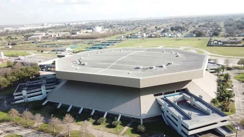 Lakefront Arena